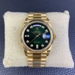 Perfect copy Swiss Rolex Day-Date Fine steel serrated Bezel green dial watch