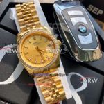 Perfect Replica  Rolex Datejust 39 Yellow Gold Bezel Jubilee Watch